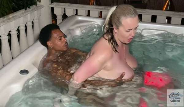 Hot Tub Fucking With Ralph